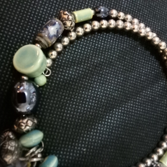 NWOT Peace Vibes ✌️Multicolor Pendant Choker Necklace, Very Colorful Stones. - Picture 9 of 11